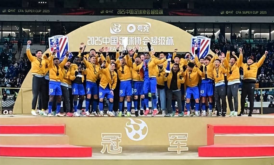 势均力敌！上海绿地申花对阵重庆力帆，胜者百的简单介绍