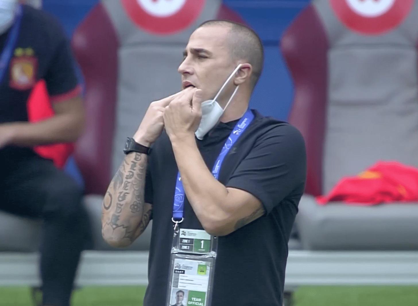 荷兰连克摩尔多瓦，掌握晋级主动权的简单介绍