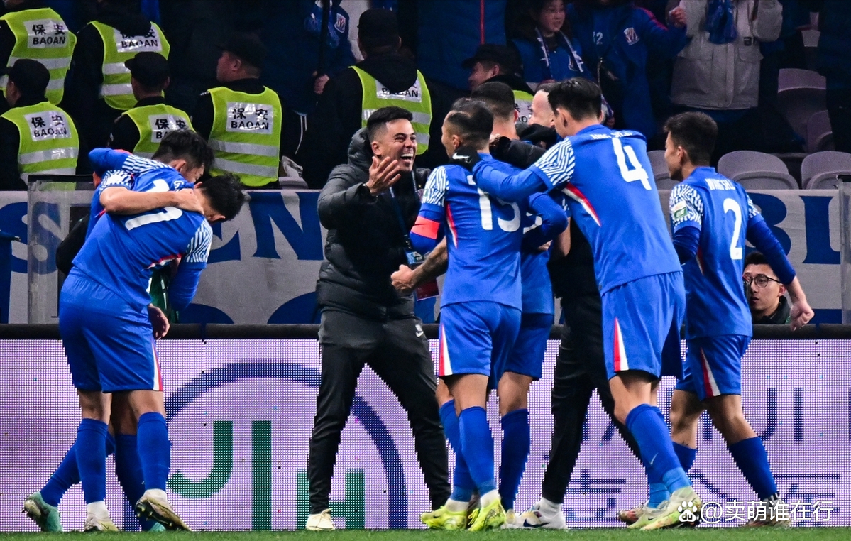 包含中超强队对决：火爆比赛众球迷关注不断的词条