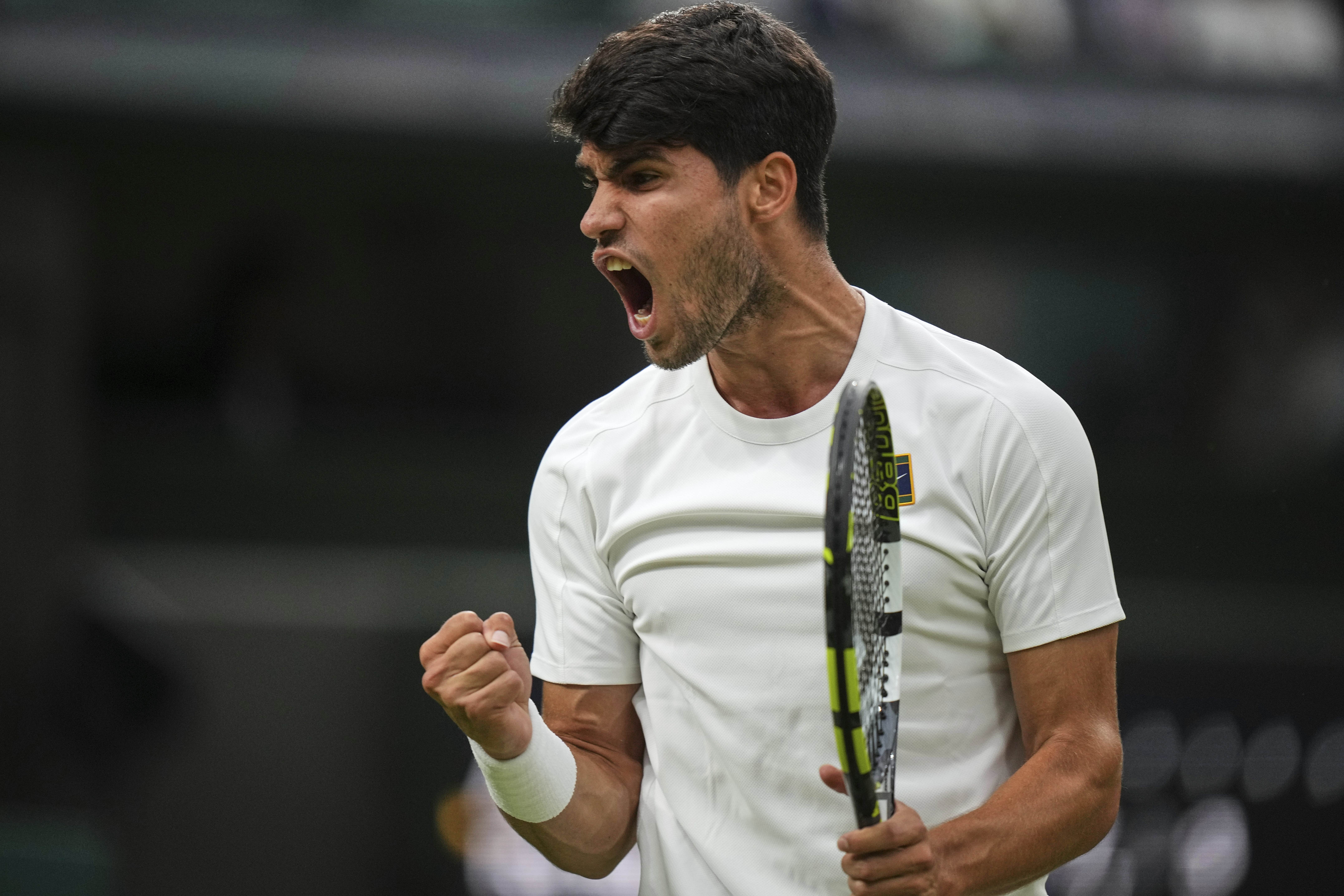 关于澳网险胜温网，阿尔卡拉斯统治全场的信息