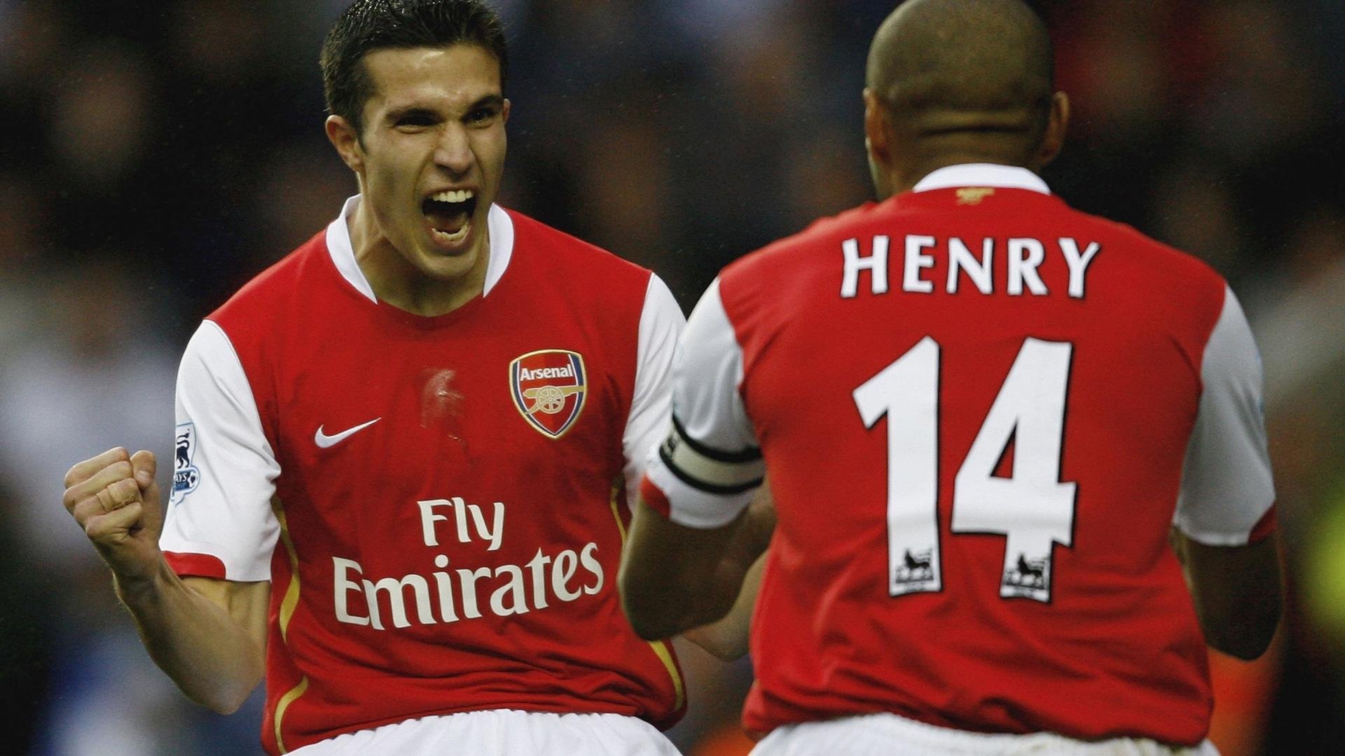 欧冠淘汰赛之夜，小贾伦刷新纪录，篮球场上的欧洲风暴