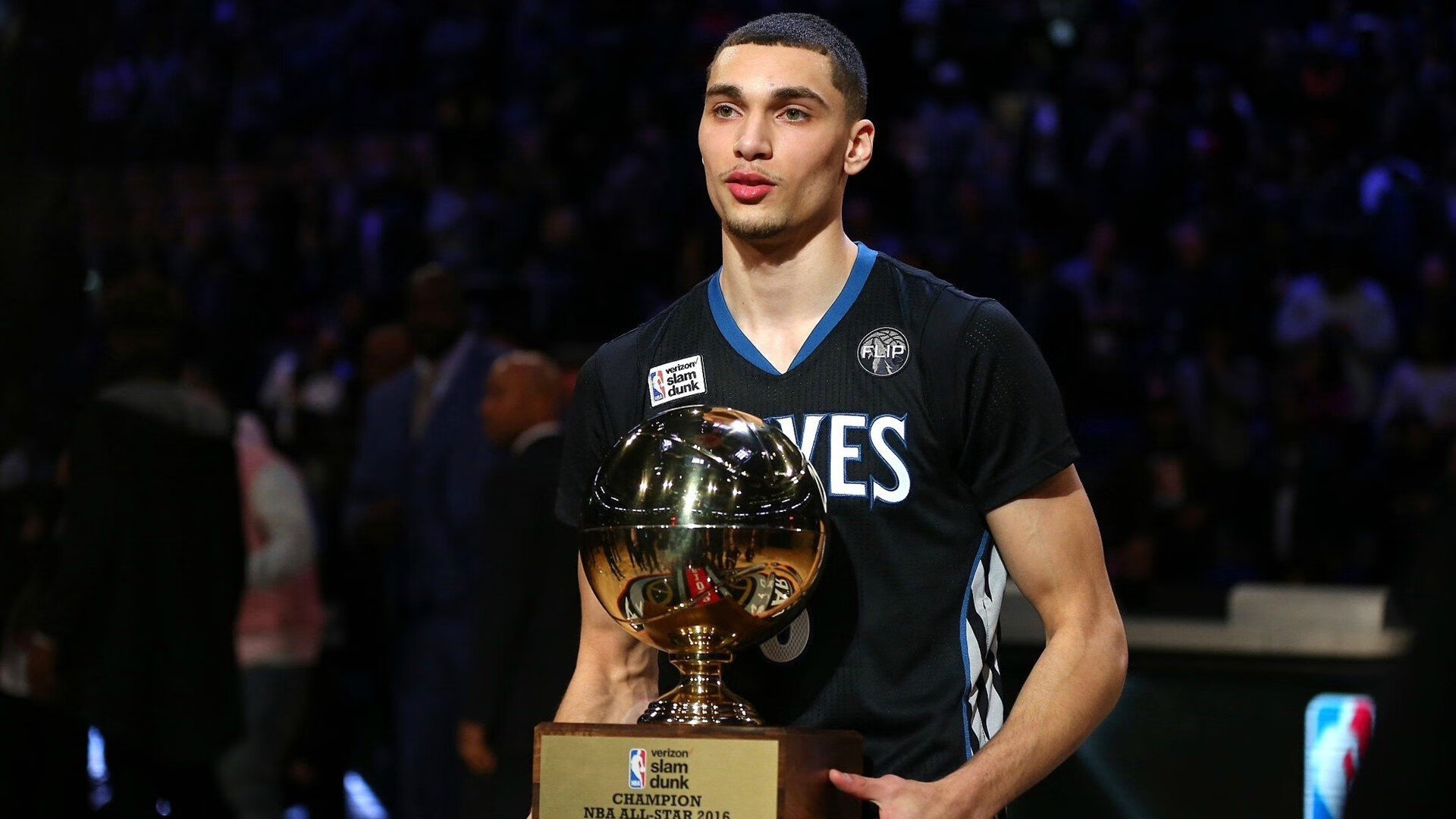 乔治让比赛提前失去悬念，火箭强行终结老鹰